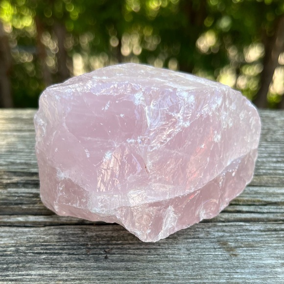 Raw Rose Quartz - Picture 4 of 4